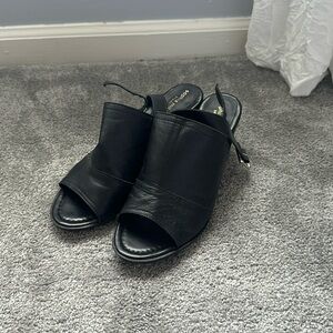 sophia milano peekaboo heel